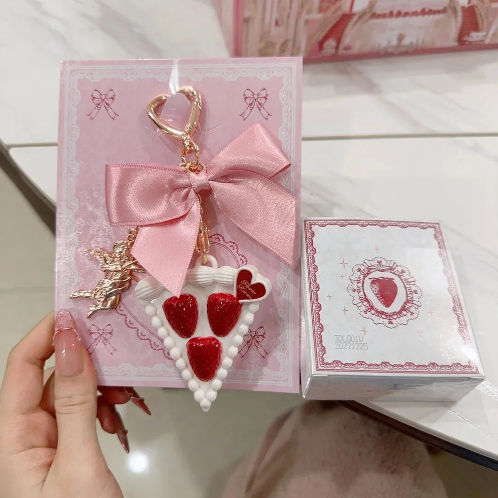 Perfume sólido Flower Knows Strawberry Cupid 3g Vegano Fragancia duradera Bálsamo Colgante Tamaño de viaje Lindo regalo para mujer